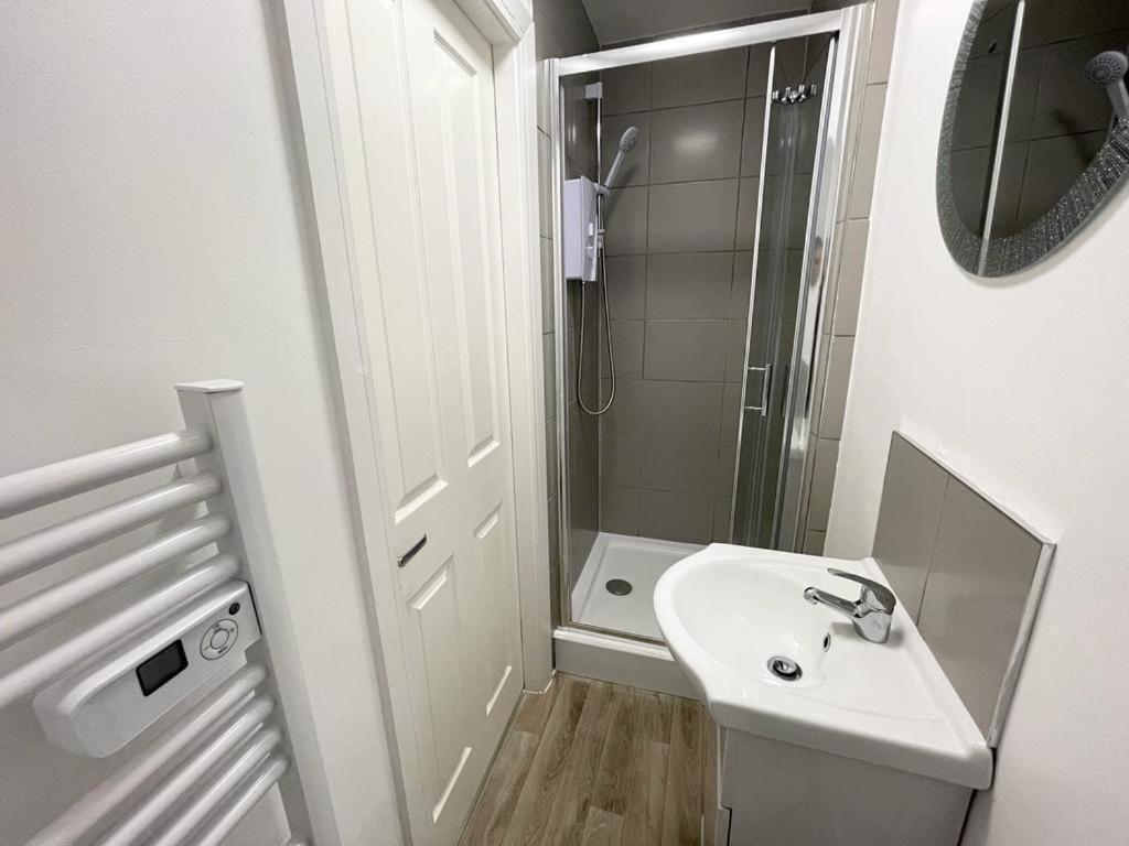 The Central Suite Sasco Apartments Blackpool Bagian luar foto